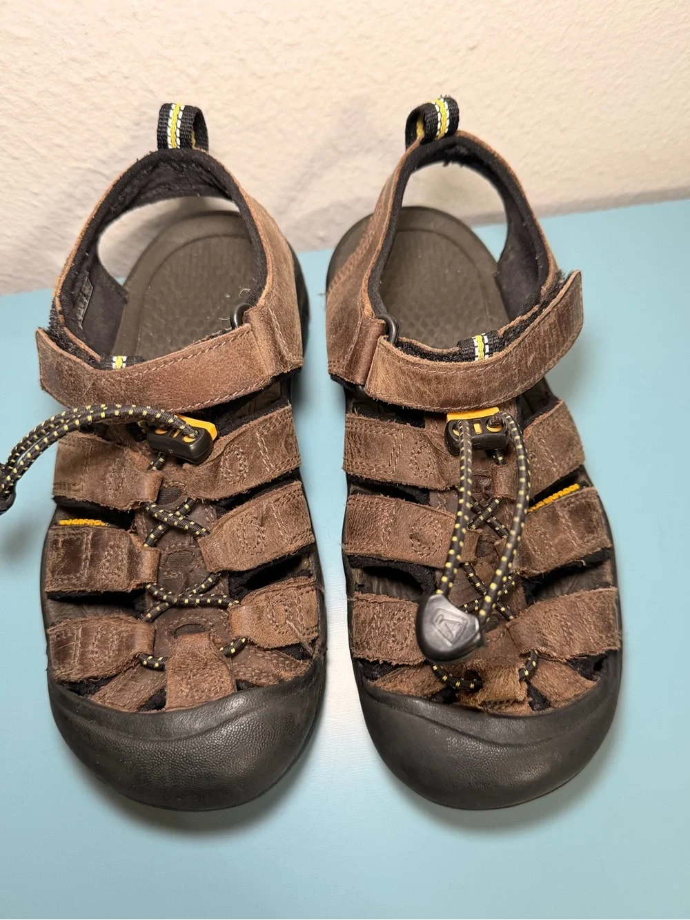 KEEN Newport H2 Closed Toe Sandals - Size 2